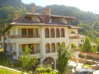 Family House Silvyr, Smolyan, снимка
