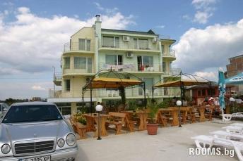 Family House Harmony Beach, Nesebar, снимка