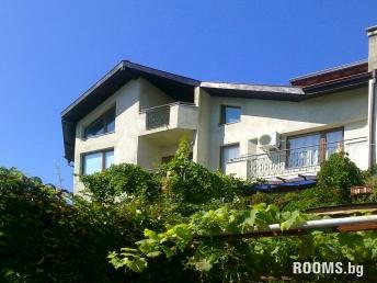 Vila ELFI, Varna, снимка