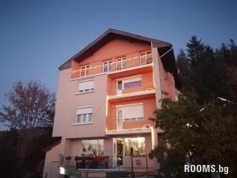 гостиница Графити, Доспат, снимка