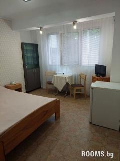 Room, Нареченски Бани, снимка