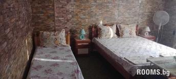 Accommodation / room Nikulovi, Pomorie, снимка