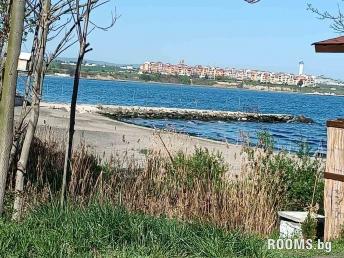 Бунгала Ахелой с лятна градина, Ахелой, снимка