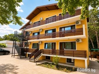Kalabria Guest House, Golden sands, снимка