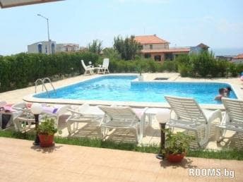 Family House Savini, Sveti Vlas, снимка
